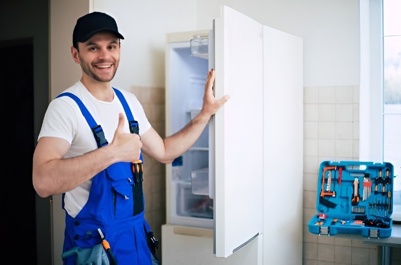 Refrigerator repair in San Diego